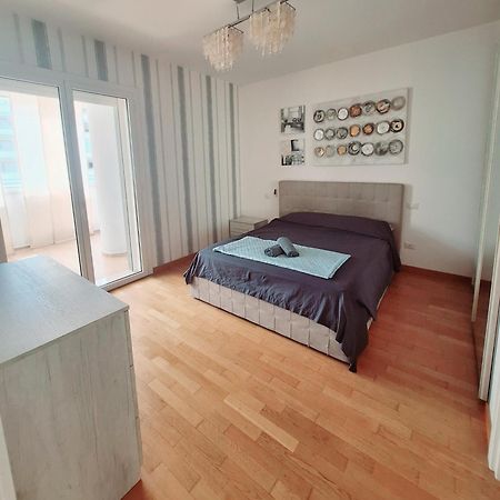 Appartamento Con Terrazzo โรม ภายนอก รูปภาพ